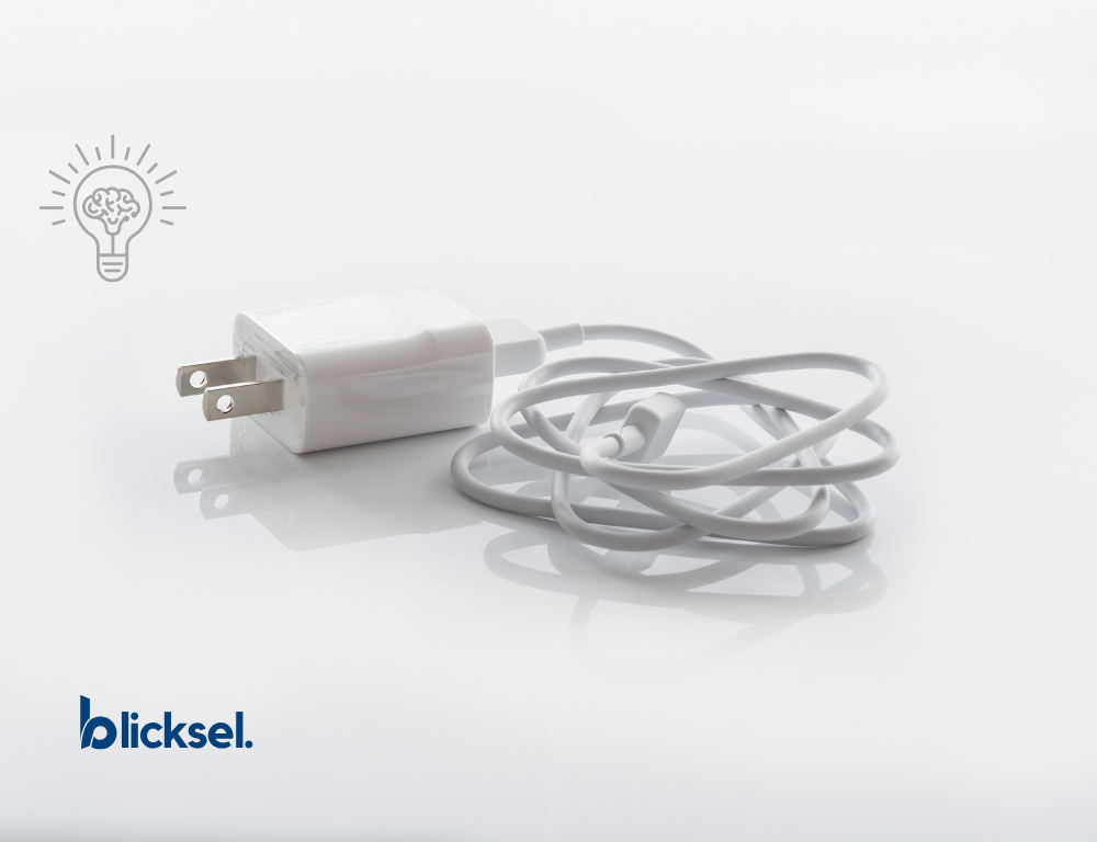 Still Untangling Cables in 2025?