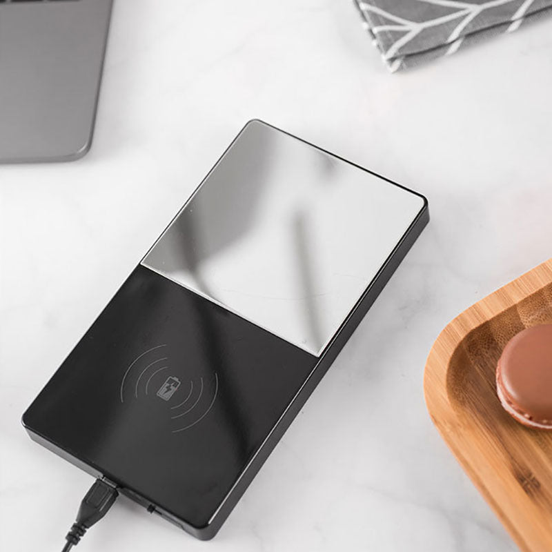 WarmCup Pro – Smart coaster that warms your drink and charges your phone